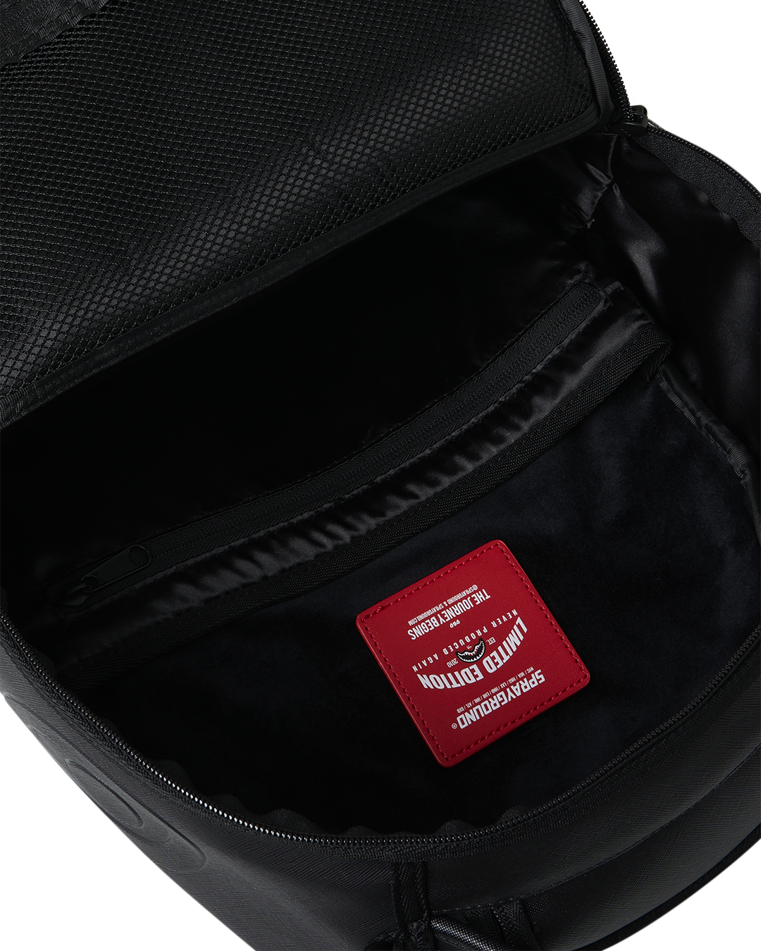 MAURITSHUIS MUSEUM SHARK PALETTE GIRL WITH A PEARL EARRING COLLAB BACKPACK